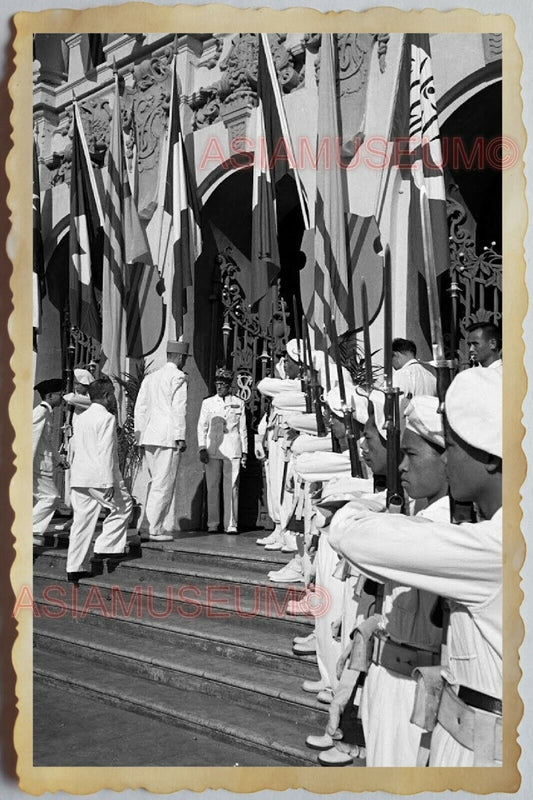 60s Vietnam War HANOI PARLIAMENT CITY HALL ARMY FLAG GENERAL Vintage Photo 1096