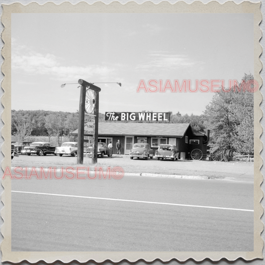 50s GLOUCESTER HARBOR ESSEX MASSACHUSETTS ROADSIDE SHOP VINTAGE USA Photo 11620