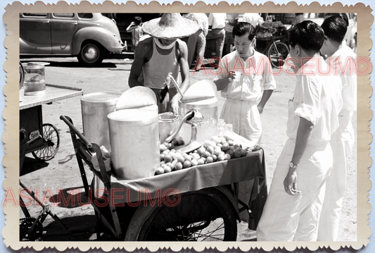 WW2 Street Scene Market Juice Drinks Vendor Seller Vintage Singapore Photo 26243