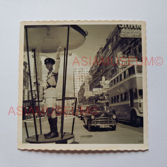 1940s Traffic Police Car Bus Street Vintage Old Hong Kong Photograph 香港旧照片 27350