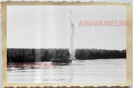 50s Vietnam War Saigon Ho Chi Minh Mekong River Gun Battle Vintage Photo #1009