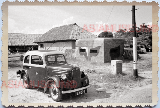 WW2 British Air Raid Shelter Bunker House Hut Car Vintage Singapore Photo 28392