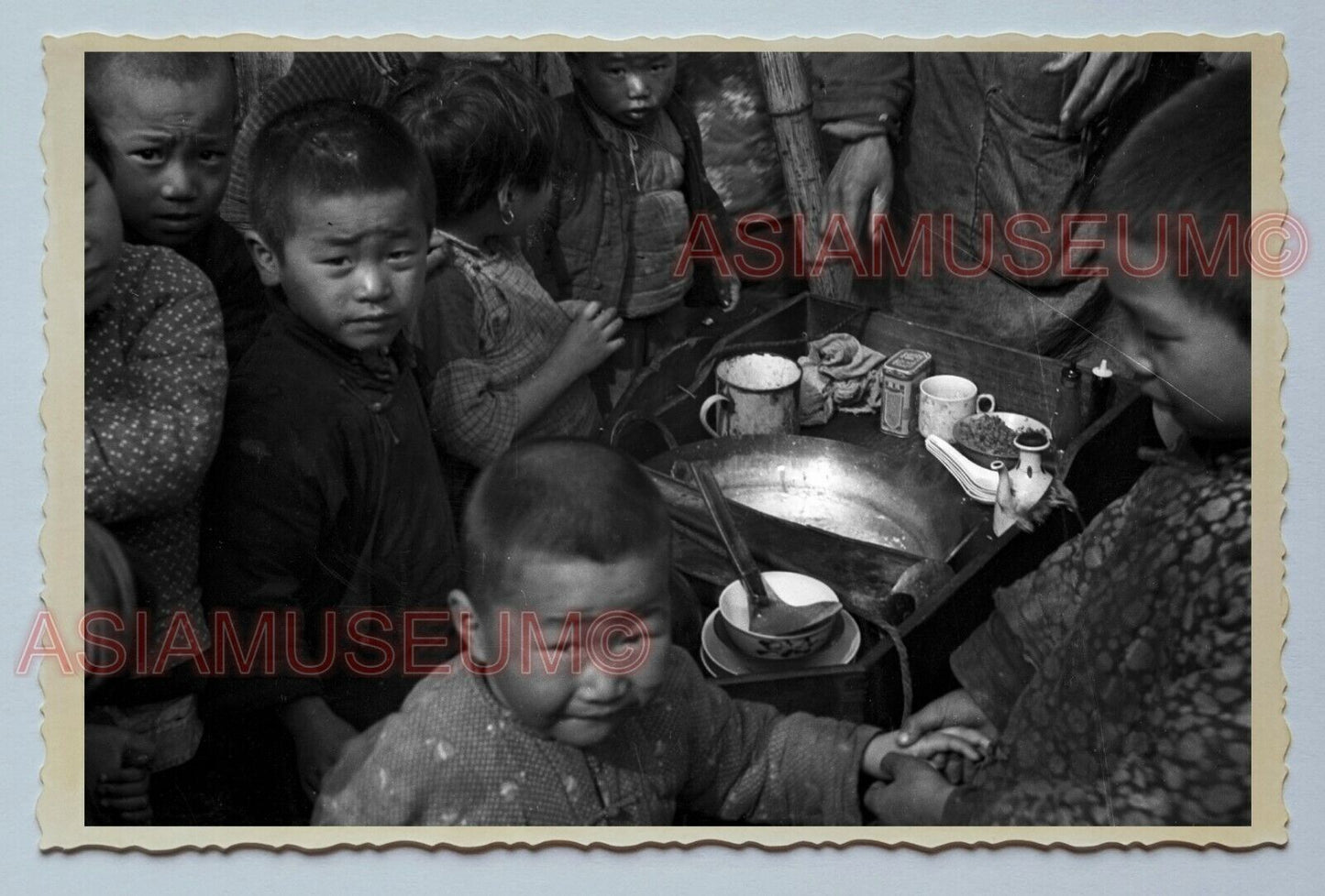 CHILDREN BOY PORTRAIT STREET SCENE Vintage China Shanghai Photo #243 中国上海老照片