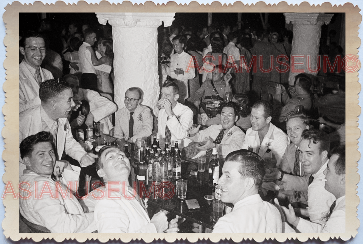 WW2 British American Drinking Party Hotel Bar Cafe War B&W Singapore Photo 18956