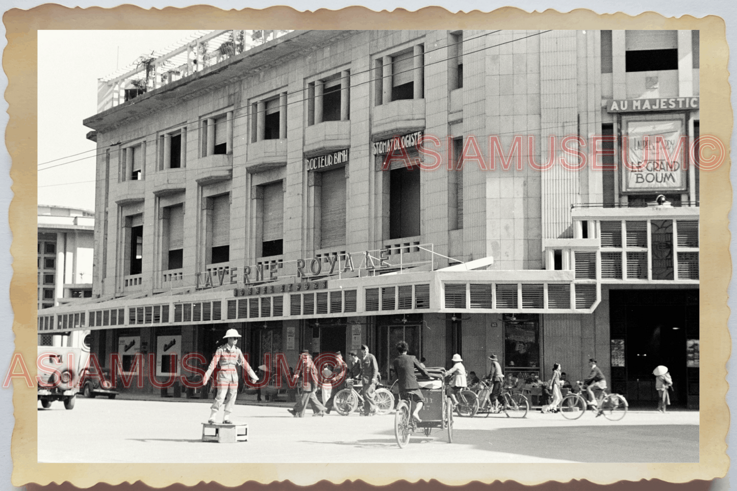 40s WW2 Vietnam CINEMA POLICE TRAFFIC CAR BICYCLE SHOP HANOI Vintage Photo 25036