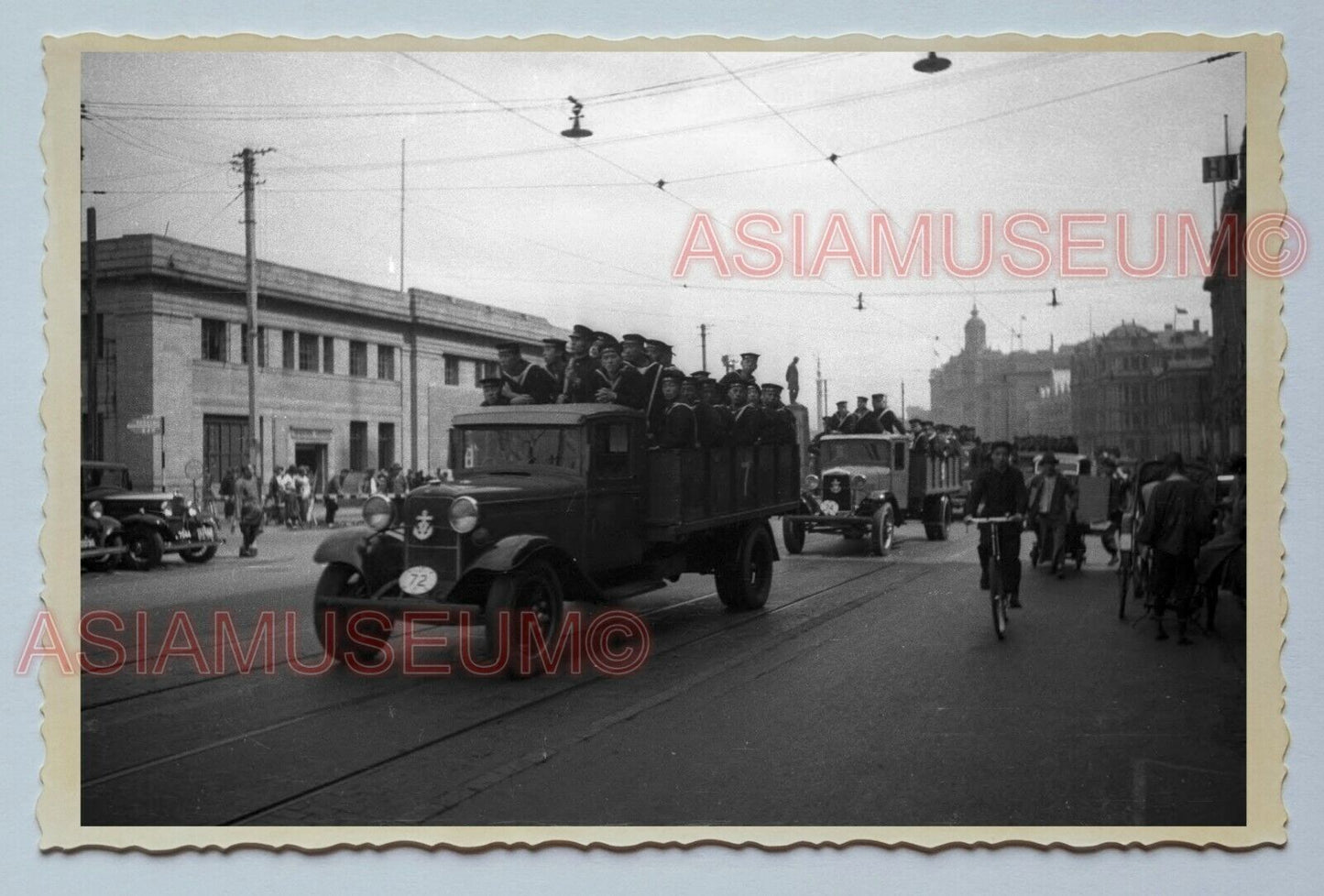 1940s JAPANESE SAILOR ARMY TRUCK B&W Vintage China Shanghai Photo #3311 中国上海老照片