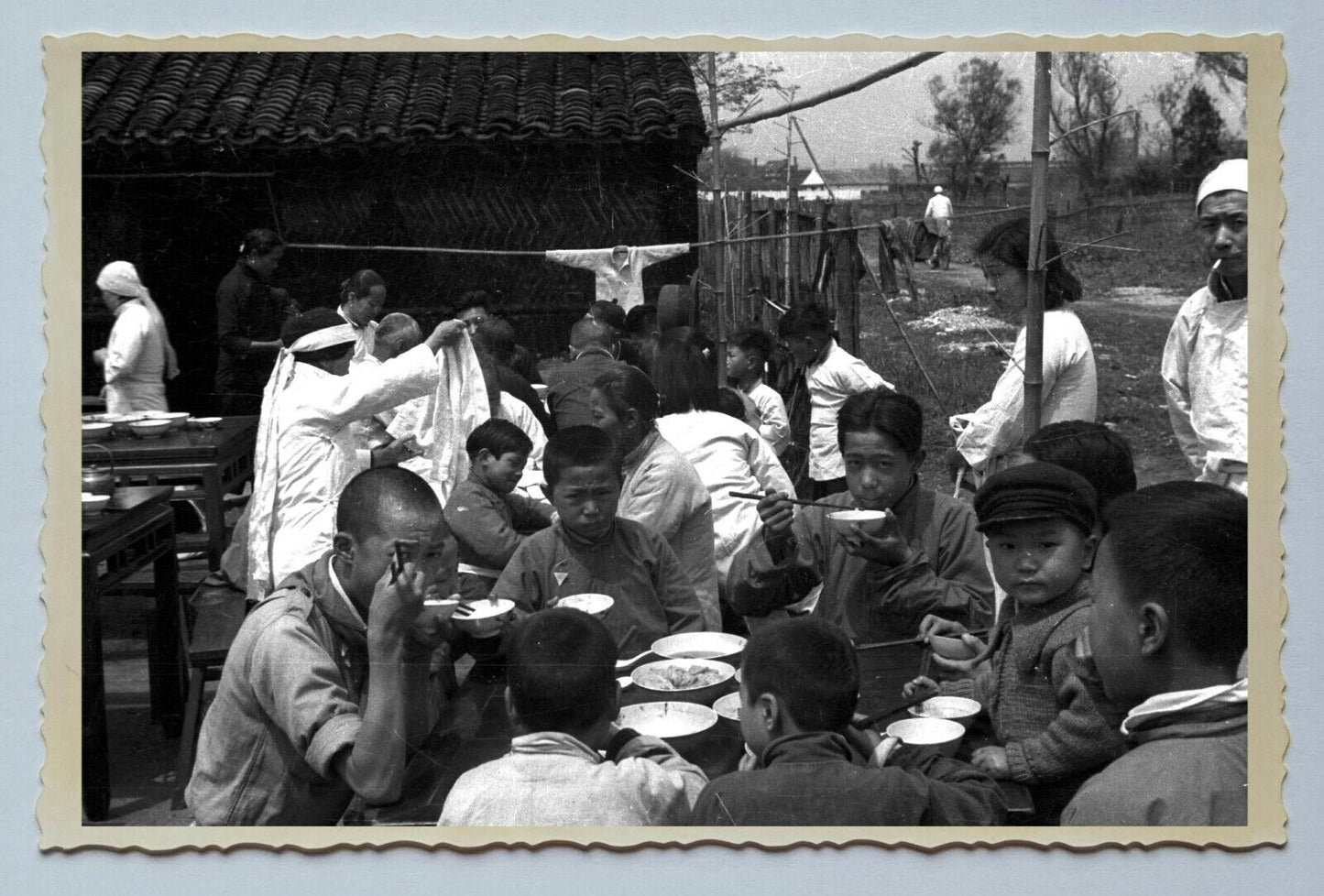 CHILDREN BOY PORTRAIT DINNER STREET B&W Vintage China Shanghai Photo 中国上海老照片 #91