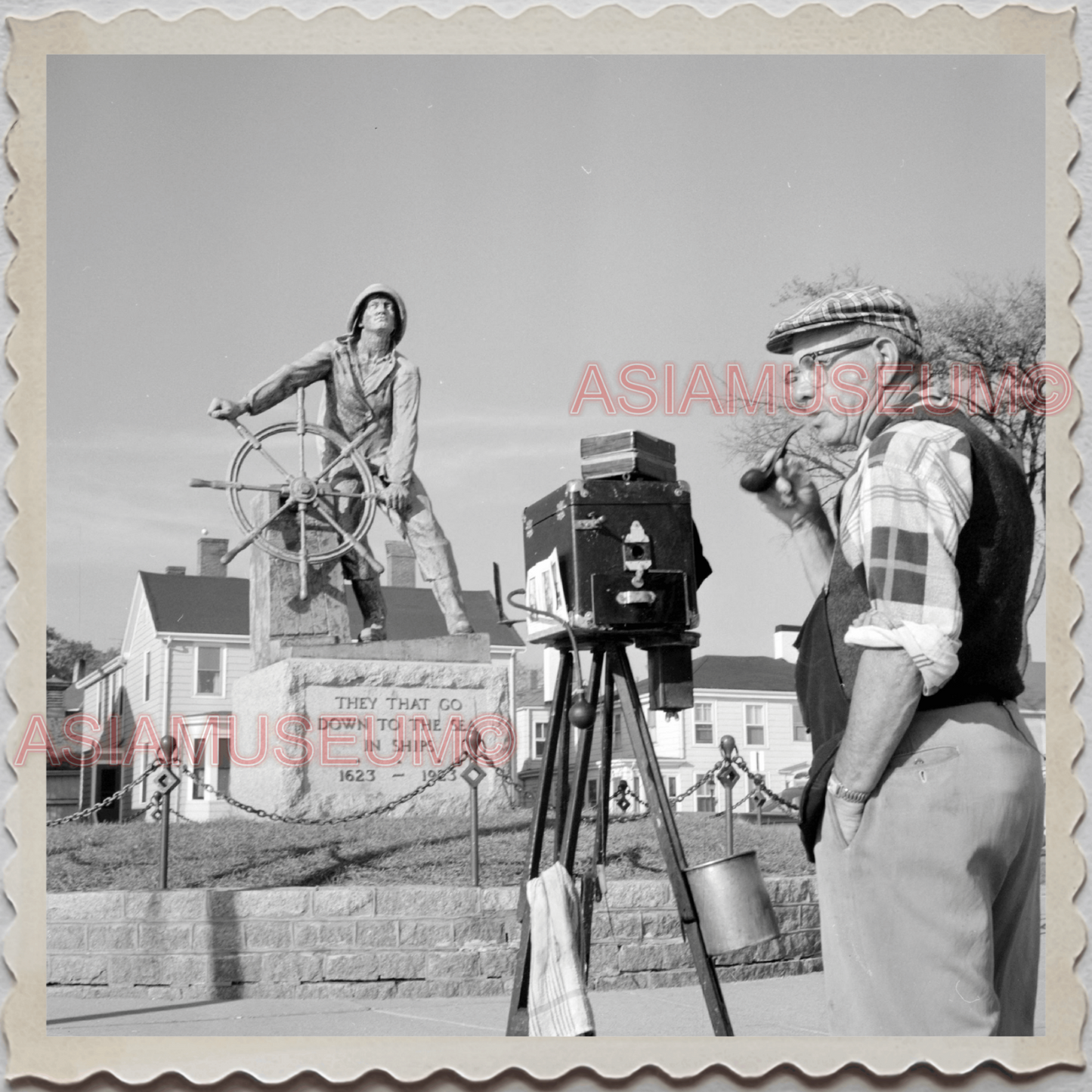 50s GLOUCESTER HARBOR ESSEX MASSACHUSETTS FISHERMAN MEMORIAL OLD USA Photo 11518