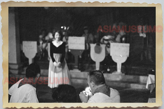 50s Vietnam War Indochina Sailor Women Singing Bar Man French Vintage Photo #418