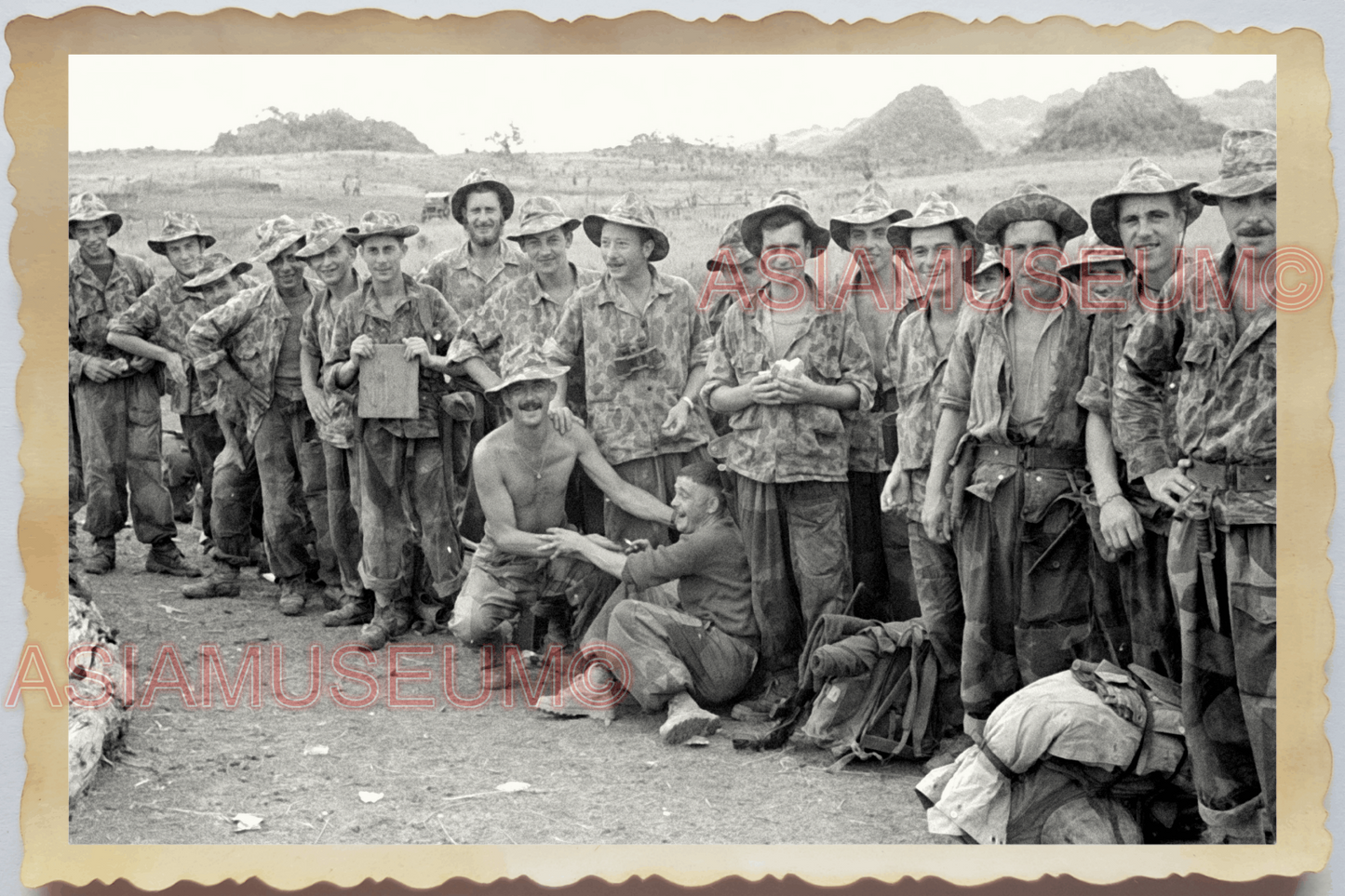 40s WW2 Vietnam FRENCH PARATROOPERS TOPLESS MEN GROUP ARMY  Vintage Photo 26063