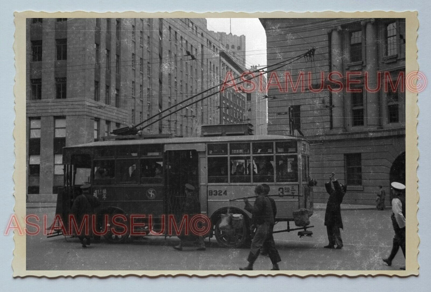 1940s STREET SCENE BUS TRAM BUILDING Vintage China Shanghai Photo #187 中国上海老照片