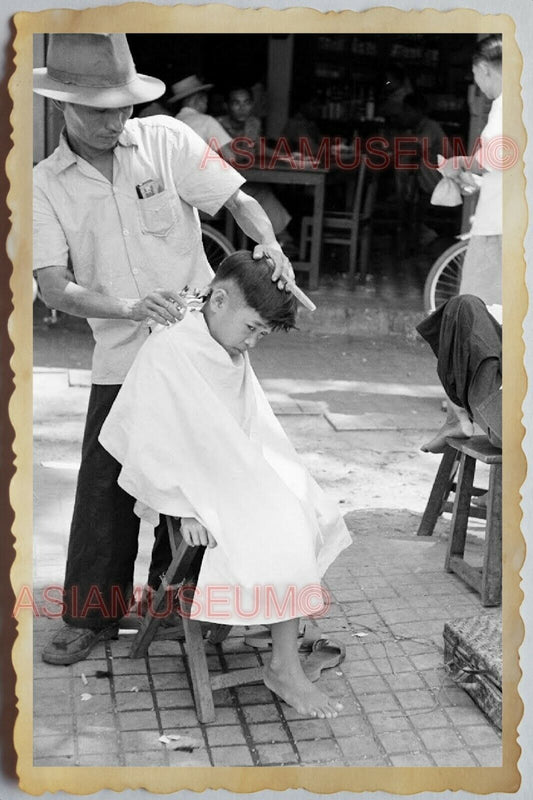 50s Vietnam SAIGON STREET SCENE BARBER BOY CUT HAIR SIDEWALK Vintage Photo 763