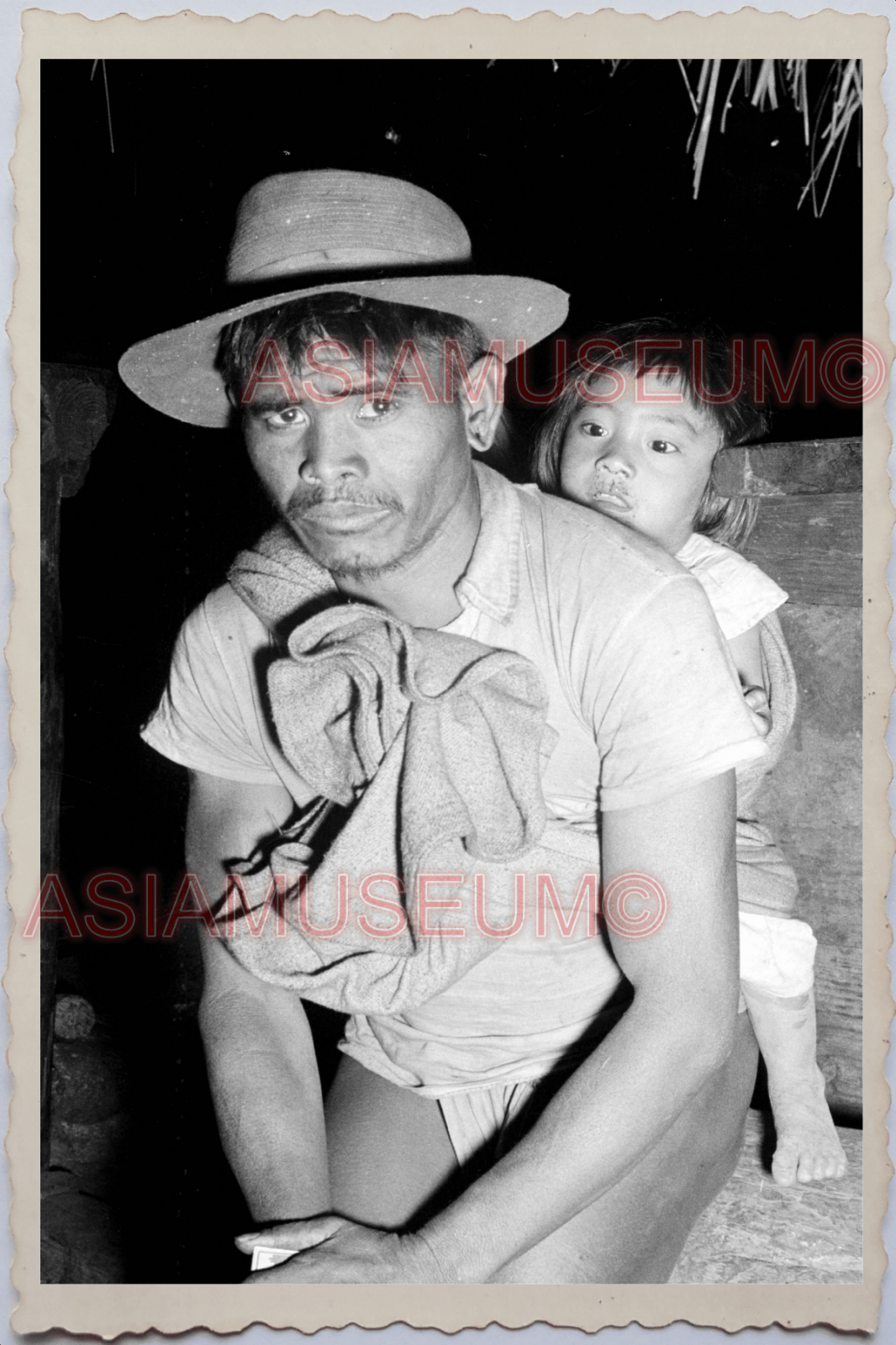 50s PHILIPPINES LUZON TRIBE GIRL MAN  HAT HOUSE TATTOO BABY Vintage Photo 24282