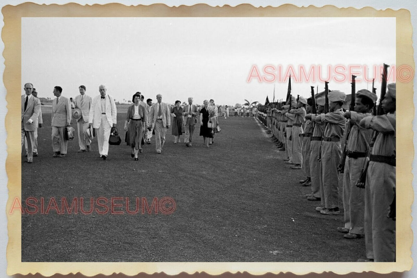 50s Vietnam FRANCE GENERAL ARMY SOLDIER LINE MARCHING Old B&W Vintage Photo 1260