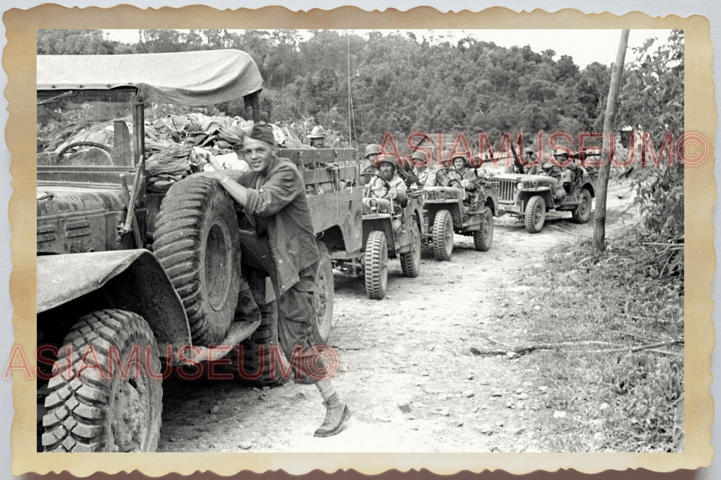 40s WW2 Vietnam INDOCHINA WAR FRENCH ARMY JEEP TRUCK SOLDIER Vintage Photo 25064