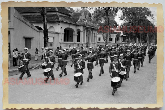 50s Vietnam SAIGON HO CHI MINH HANOI STREET BAND FRENCH FLAG Vintage Photo 1583