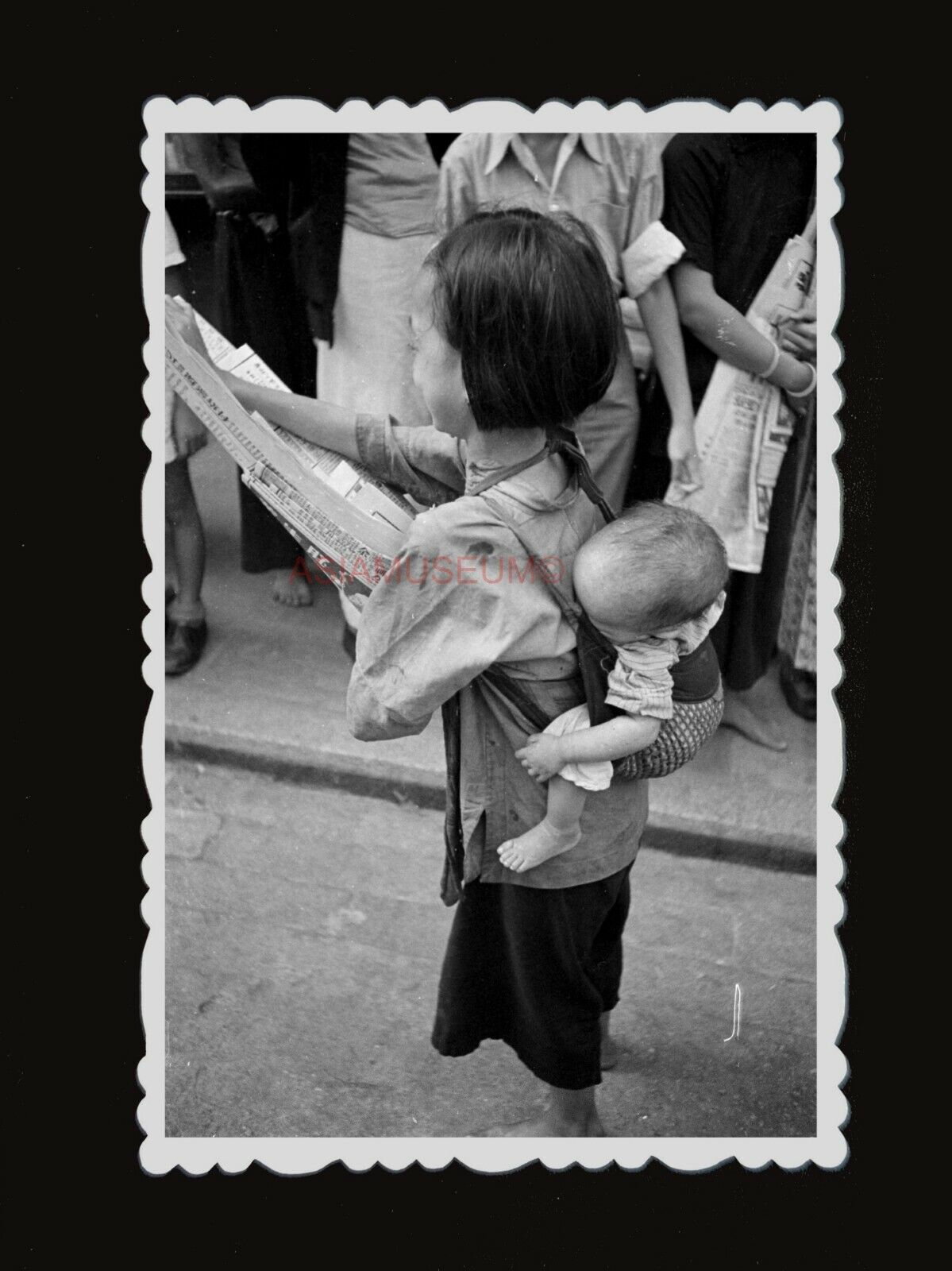 1940s YOUNG GIRL NEWSPAPER BABY CHILDREN BOY B&W Vintage Hong Kong Photo #1082