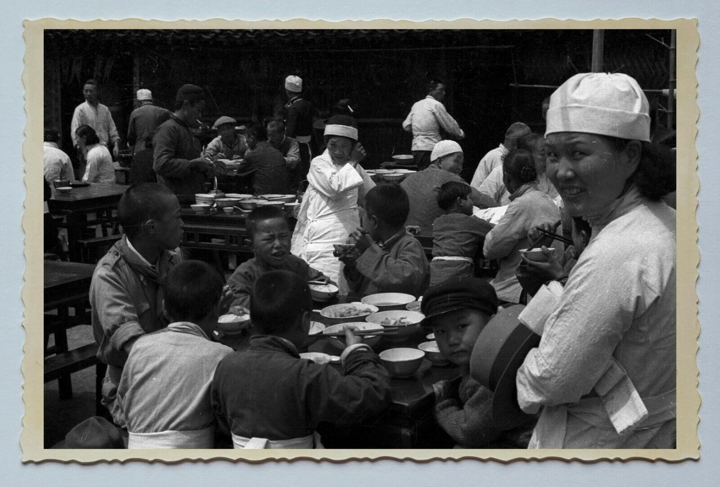 Children Boy Girl Dinner Street Scene Vintage China Shanghai Photo 中国上海老照片 #74