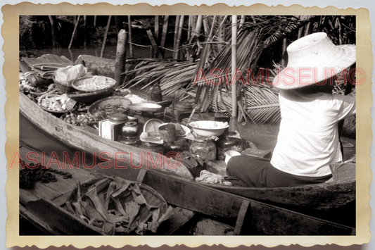 50s THAILAND BANGKOK FLOATING MARKET BOAT FOOD GOODS FRUITS Vintage Photo 28058