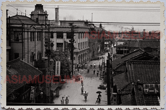 WW2 JAPAN KOBE STREET SCENE BICYCLE BUILDING ROAD SIGN ADS Vintage Photo #18814