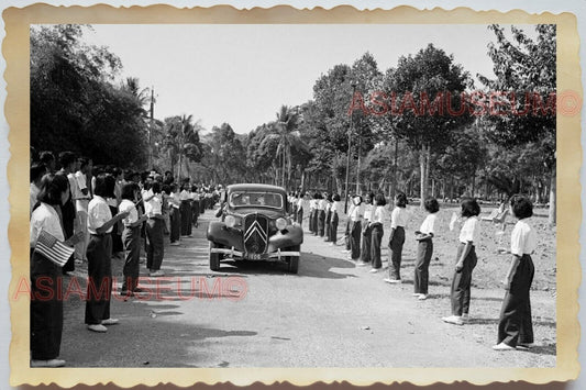 50s Vietnam SAIGON VILLAGE GIRL USA AMERICA FLAG CAR PARADE  Vintage Photo 1520