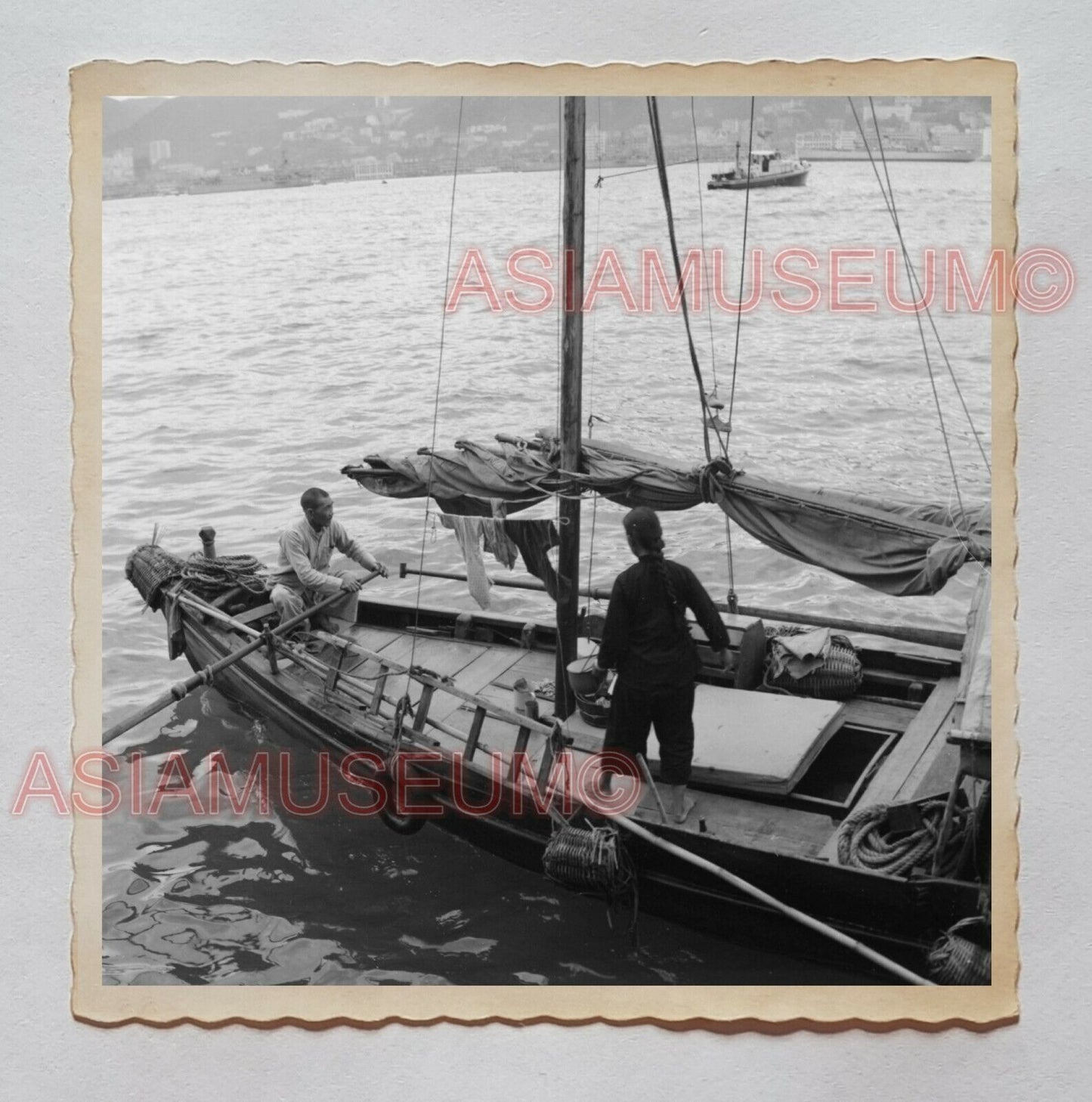 Sampan Boat House Junk Sail Victoria Harbor Vintage Hong Kong Photo 香港旧照片 29573