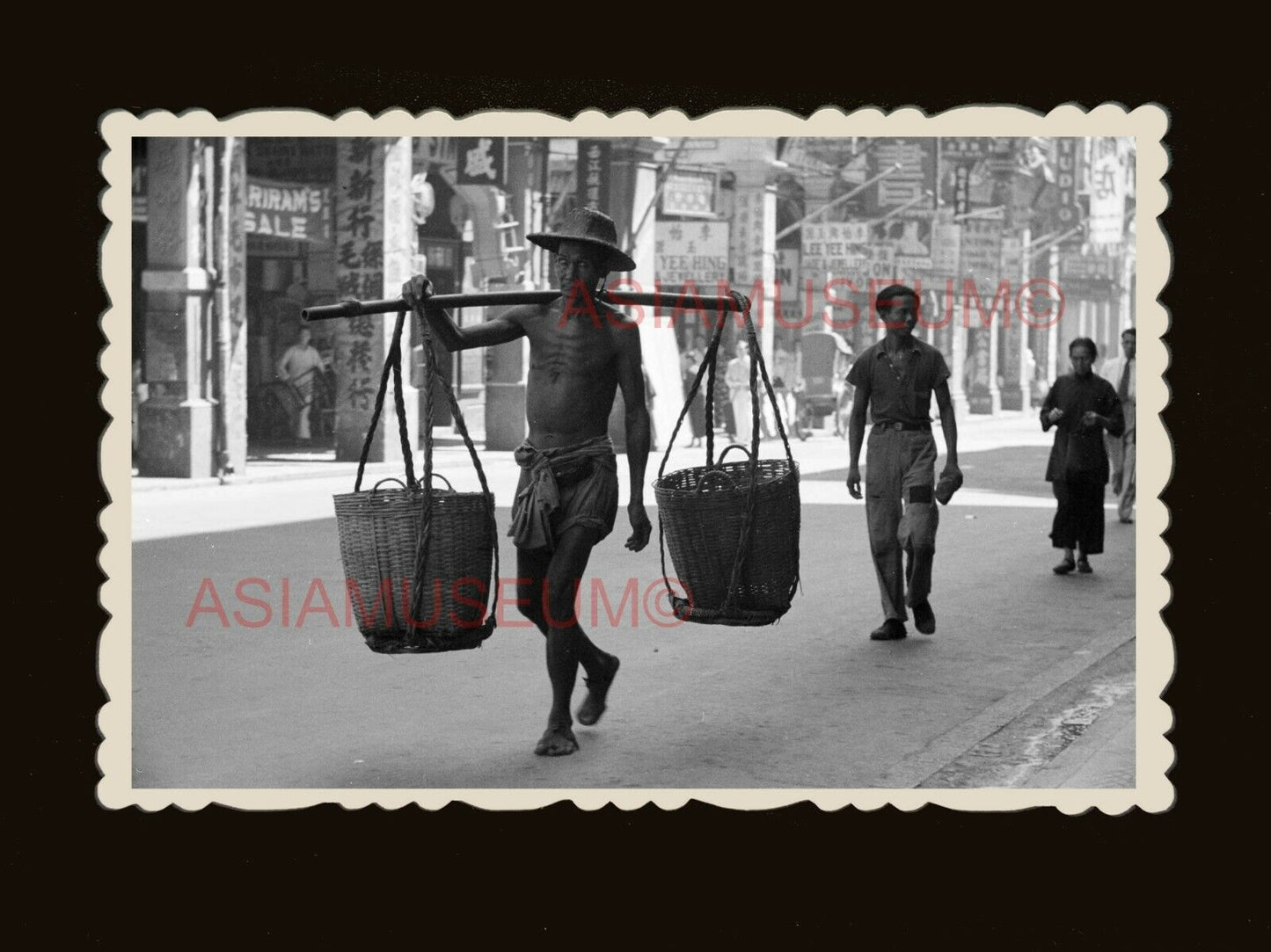 1940s LABOR CARRY BASKET STREET SCENE CENTRAL ROAD Vintage Hong Kong Photo #1807