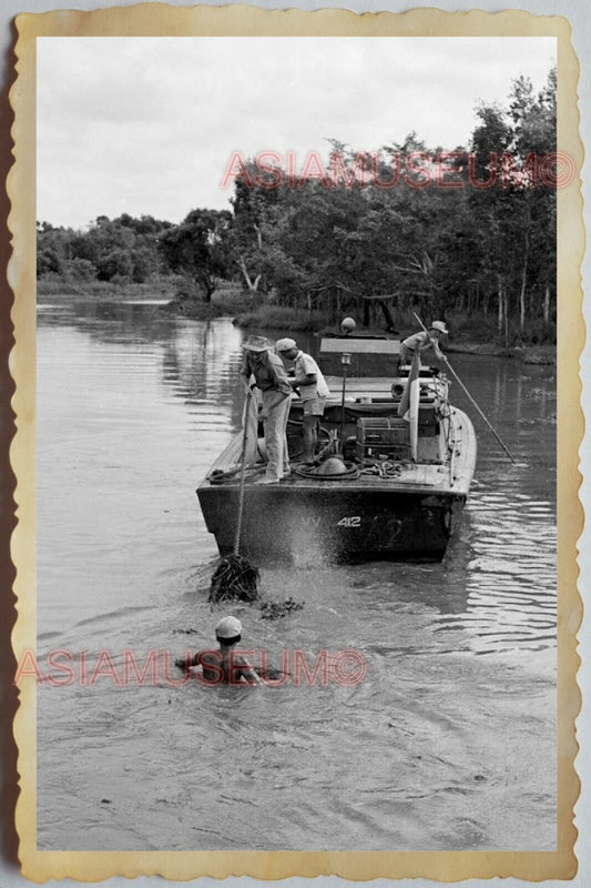 60s Vietnam War HANOI ARMY BOAT MEKONG RIVER TOPLESS SWIMMING Vintage Photo 1128