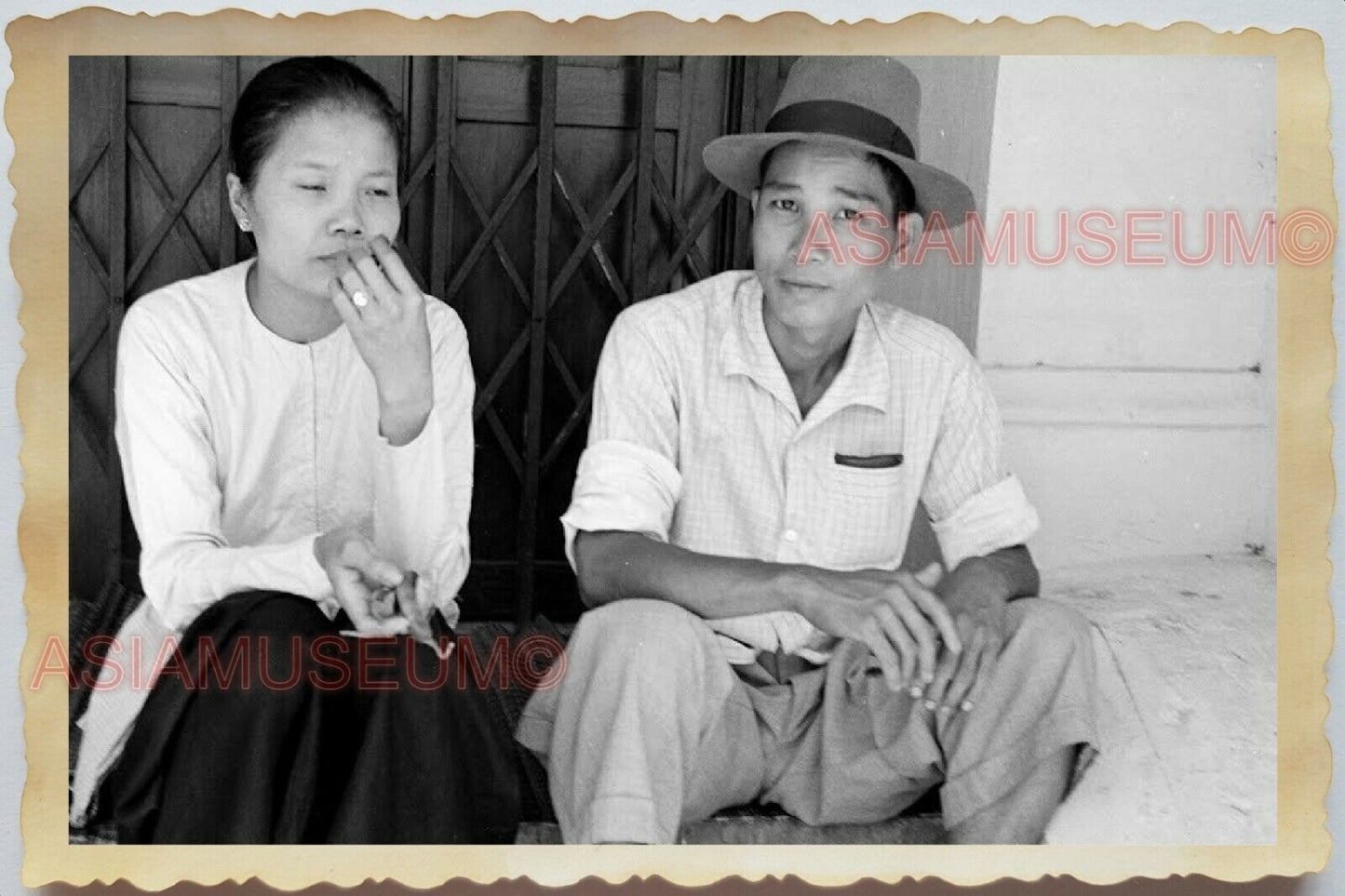 50s Vietnam War Saigon HO CHI MINH STREET SCENE MAN WOMEN  Vintage Photo #1247