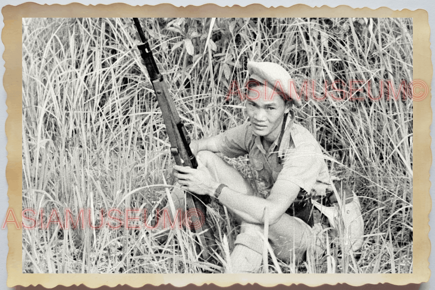 40s WW2 Vietnam VIET MINH ARMY SOLDIER GUN TRAINING WAR OLD Vintage Photo 24627