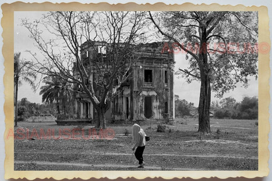 50s Vietnam SAIGON FRENCH COLONIAL HOUSE WOMEN BOY CHILDREN Vintage Photo #1717