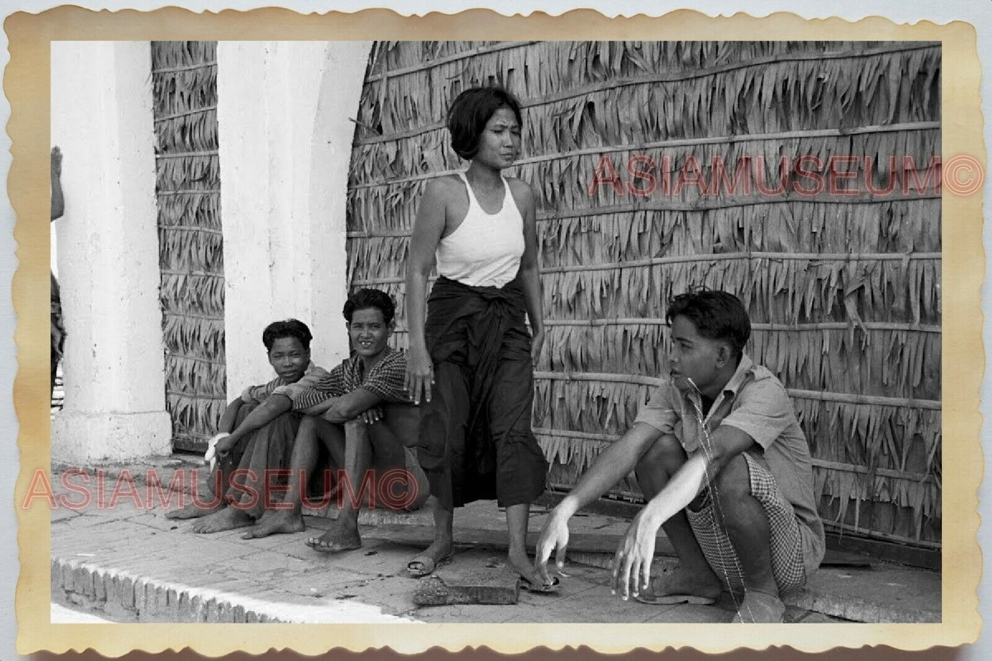 50s Indochina Vietnam Ho Chi Minh Street Scene Beautiful Lady Vintage Photo #597