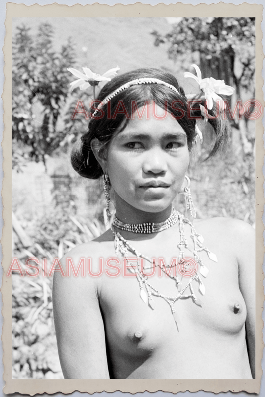 50s PHILIPPINES TRIBE WOMEN YOUNG LADY GIRL TATTOO TOPLESS Vintage Photo 24292