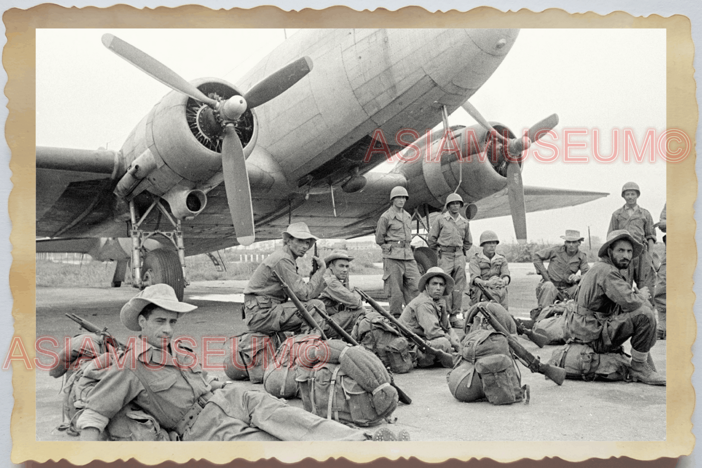 40s WW2 Vietnam FRENCH ARMY PLANE INDOCHINA GUN SOLDIER OLD Vintage Photo 23719