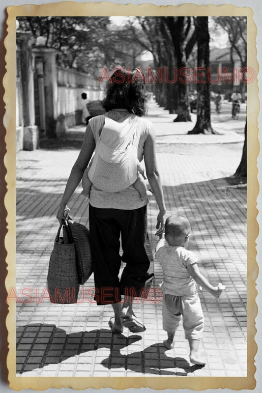 50s Vietnam SAIGON STREET SCENE WOMEN CHILDREN BOY CARRY BABY Vintage Photo 1072