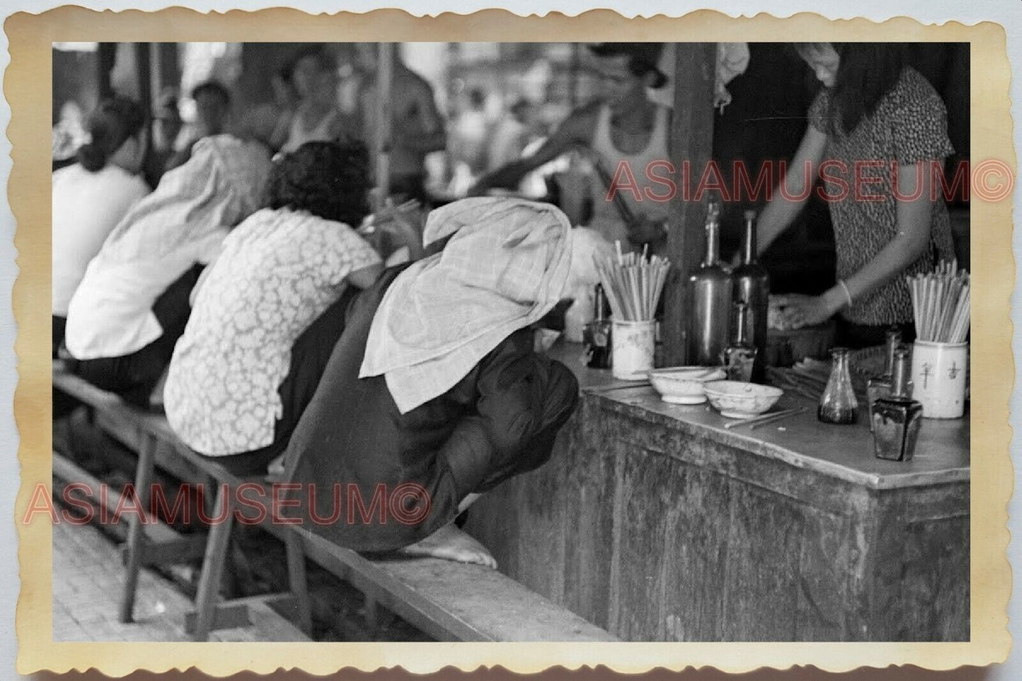 1950s Vietnam War Indochina SAIGON STREET SCENE FOOD VENDOR Vintage Photo #409