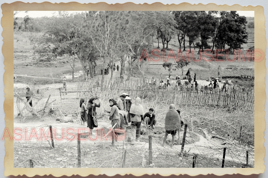 40s WW2 Vietnam HANOI VILLAGER YOUNG WOMEN LADY WORKER FARM Vintage Photo 26484