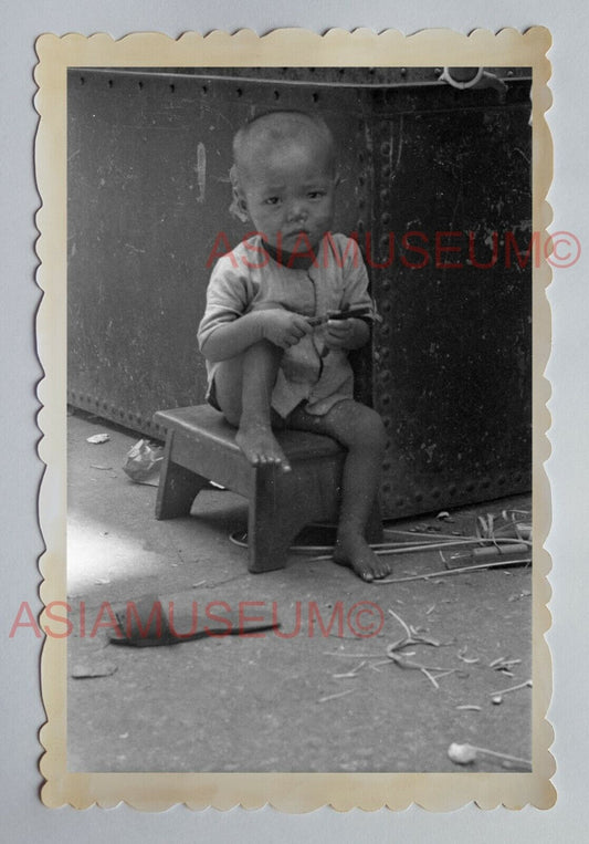 CHILDREN BOY PORTRAIT STOOL BACK STREET B&W Vintage HONG KONG Photo 18418 香港旧照片