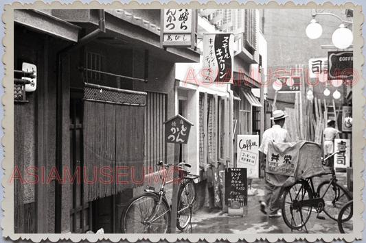 WW2 JAPAN TOKYO STREET SCENE BICYCLE SHOP STORE SIGN ADS MAN Vintage Photo 24785