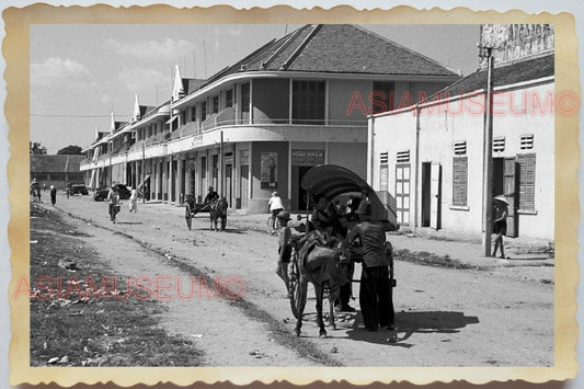 50s Vietnam SAIGON HORSE CARRIAGE CHARIOT STREET SCENE SHOP Vintage Photo 1528