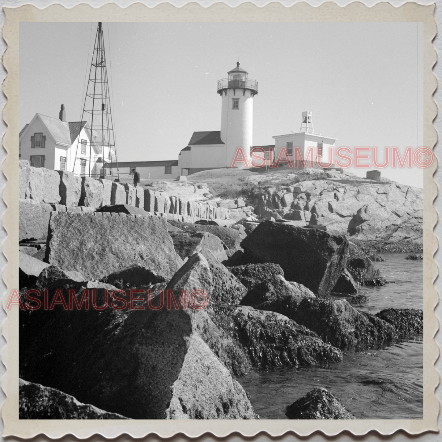 50s GLOUCESTER HARBOR ESSEX MASSACHUSETTS LIGHTHOUSE SEA VINTAGE USA Photo 10101