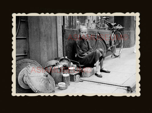 1940s OLD WOMEN LADY CHINESE BICYCLE MARKET STALL Vintage Hong Kong Photo #1702