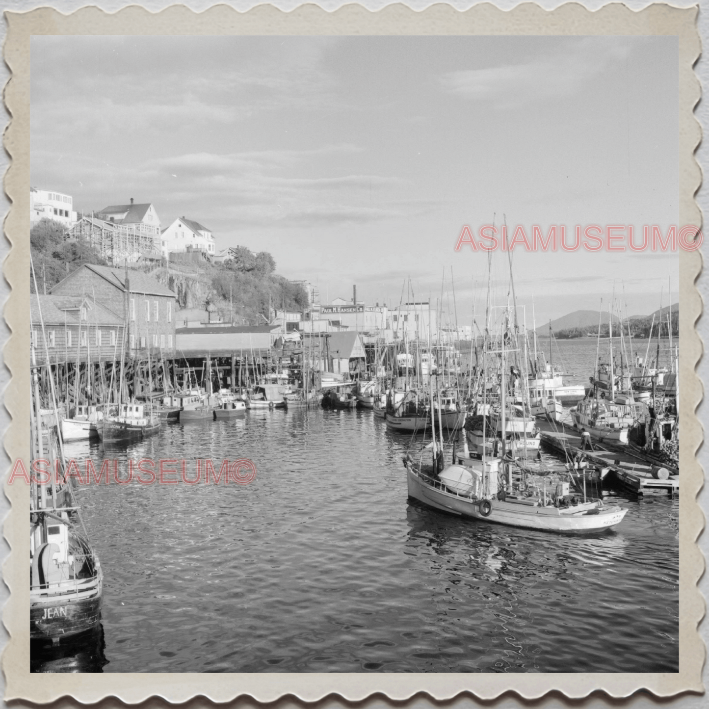 50s KETCHIKAN BOROUGH ALASKA TOTEM POLES HARBOR SHIP BOAT VINTAGE USA Photo 8044