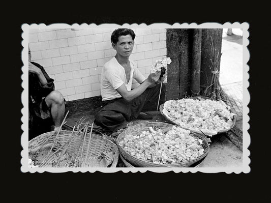 50s Vintage Hong Kong Photo Man Basket Decorative Flower Roadside Smiling  #436