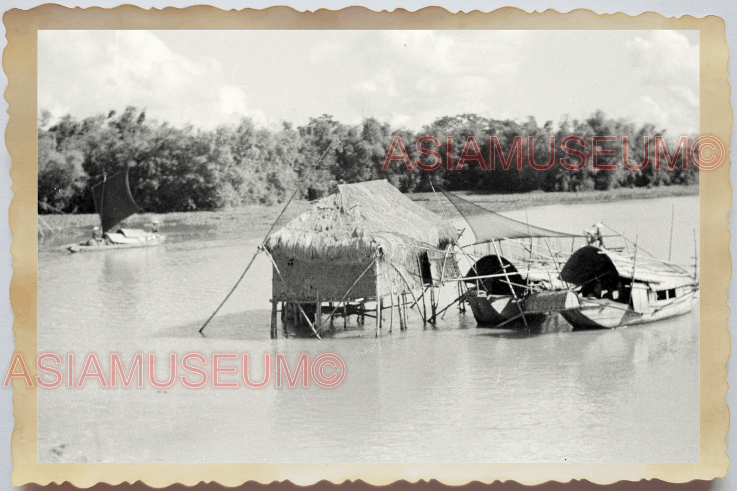 40s WW2 Vietnam HANOI HAIPHONG STILT HOUSE RIVERSIDE FISHING Vintage Photo 23715