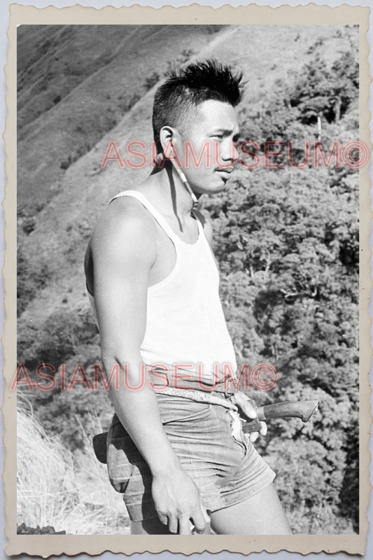 50s PHILIPPINES LUZON CORDILLERA YOUNG MAN FARMER HILL TRIBE Vintage Photo 24313