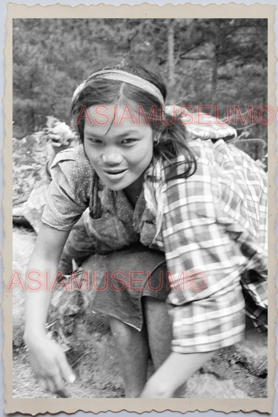 50s PHILIPPINES TRIBE OWMEN YOUNG LADY BANAUE IFUGAO MOUNTAIN HOUSE Photo 24072