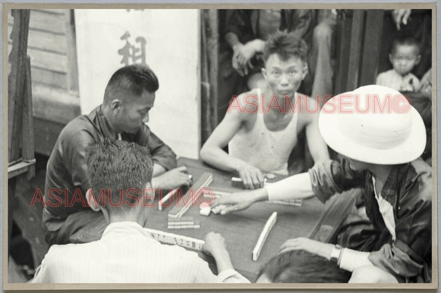 WW2 Man Playing Mahjong Game HONG KONG VINTAGE PHOTO POSTCARD RPPC 1143 香港舊照片明信片