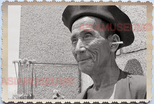 WW2 Elderly Man Ear Cleaner Portrait Shop Army War Vintage Singapore Photo 17854