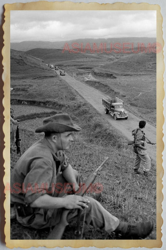 50s Vietnam SAIGON SOLDIER MOUNTAIN GUARD ARMY HILL TRUCK GUN Vintage Photo 380